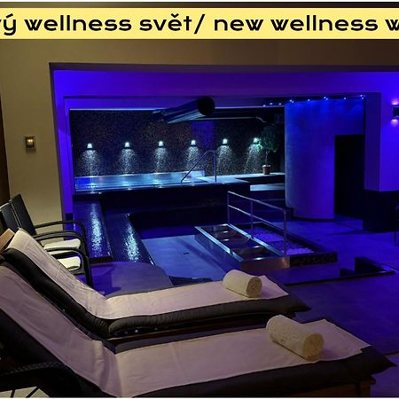 Lh Parkhotel Hluboka Nad Vltavou Congress & Wellness ภายนอก รูปภาพ