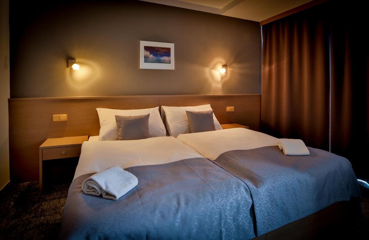 Lh Parkhotel Hluboka Nad Vltavou Congress & Wellness ภายนอก รูปภาพ