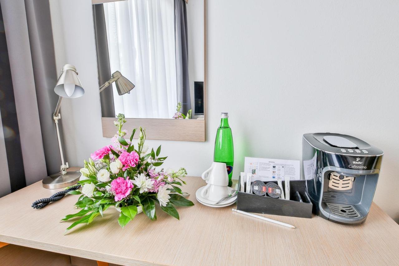 Lh Parkhotel Hluboka Nad Vltavou Congress & Wellness ภายนอก รูปภาพ