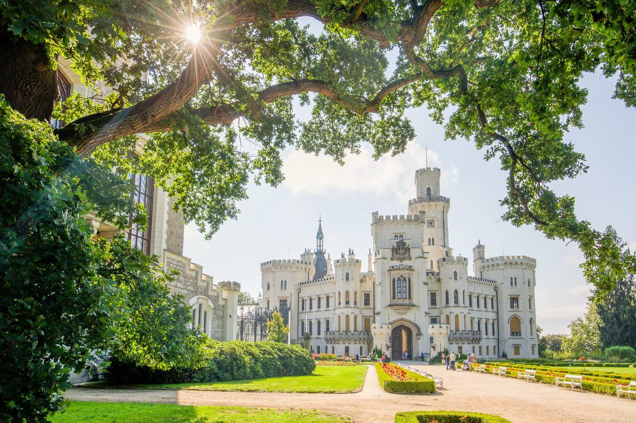 Lh Parkhotel Hluboka Nad Vltavou Congress & Wellness ภายนอก รูปภาพ