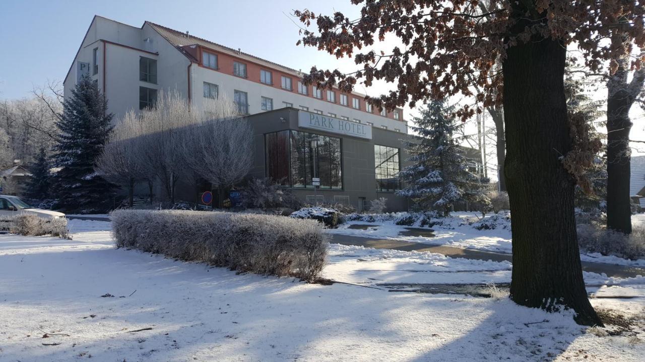 Lh Parkhotel Hluboka Nad Vltavou Congress & Wellness ภายนอก รูปภาพ
