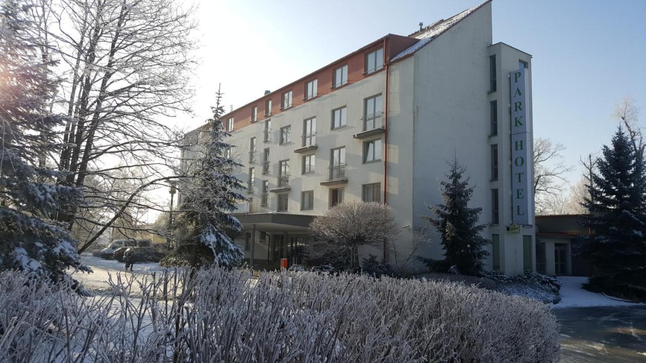 Lh Parkhotel Hluboka Nad Vltavou Congress & Wellness ภายนอก รูปภาพ